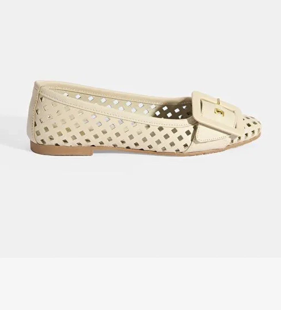 Kadın Bej Toka Aksesuarlı Perforeli Deri Babet - Görsel 1