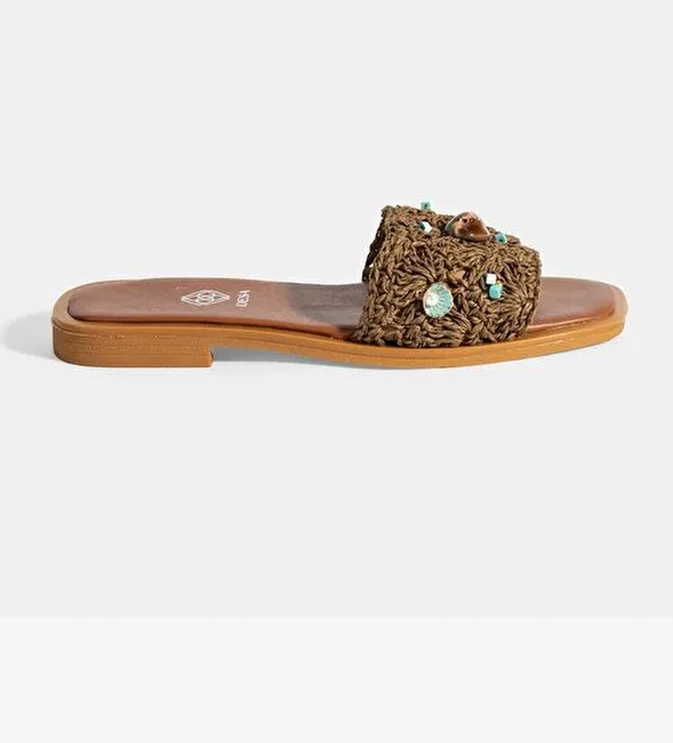 Kadın Kahve Boncuk İşlemeli Hasır Terlik - Görsel 1