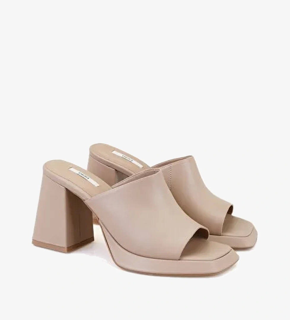 Kadın Bej Topuklu Napa Deri Terlik - Görsel 1