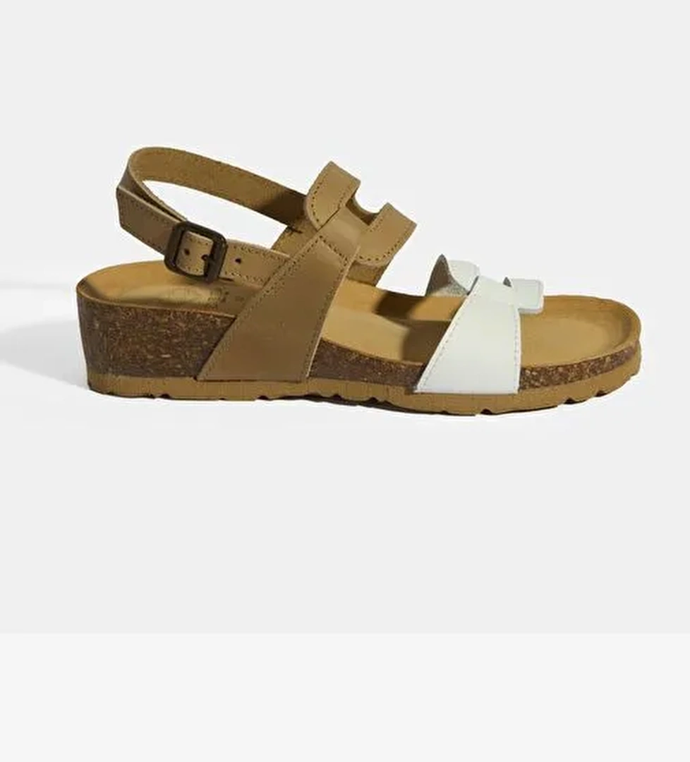 Vizon Kadın Toka Detaylı Nubuk Sandalet - Görsel 1