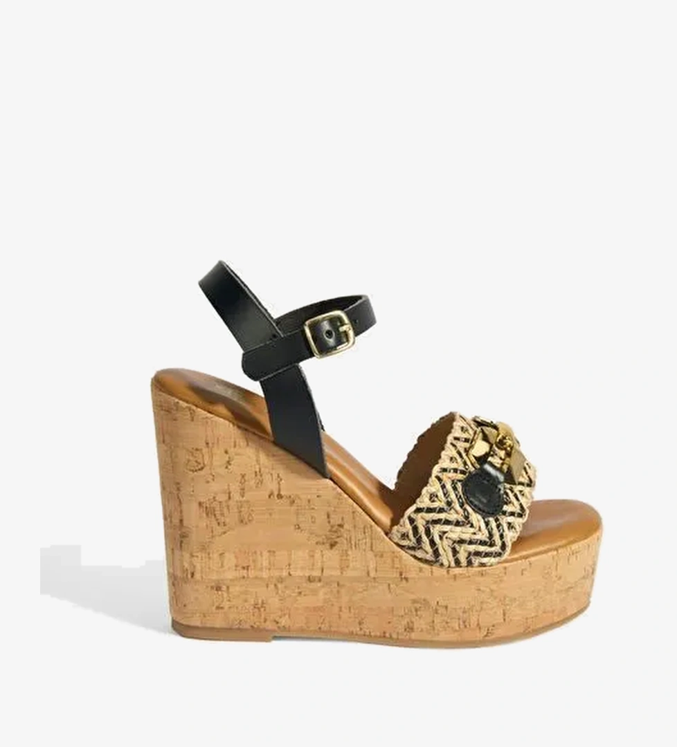 Kadın Siyah Toka Aksesuarlı Deri Detaylı Dolgu Topuklu Sandalet - Görsel 1