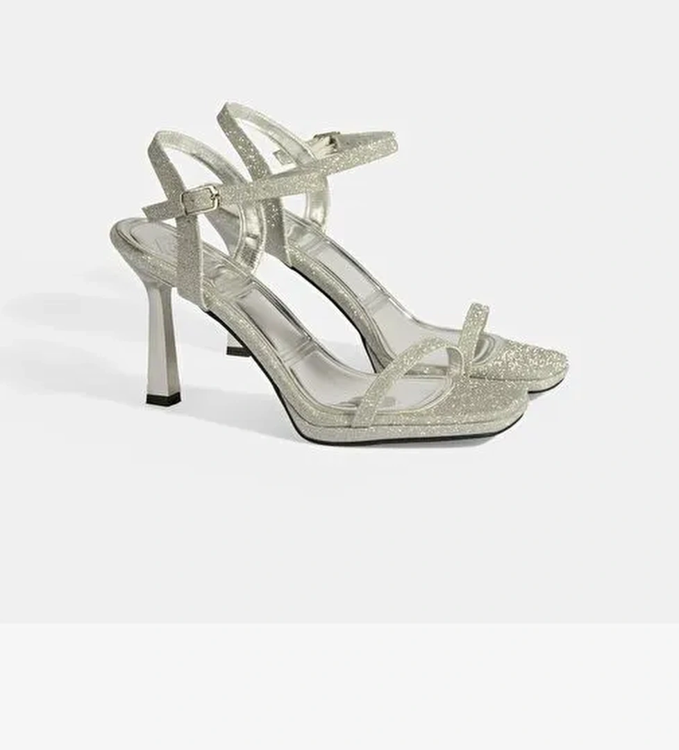 Kadın Gümüş Toka Detaylı Topuklu Abiye Sandalet - Görsel 1