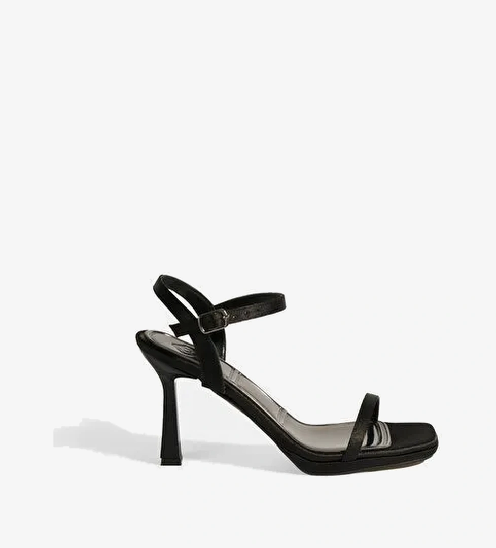 Kadın Siyah Toka Detaylı Topuklu Abiye Sandalet - Görsel 1