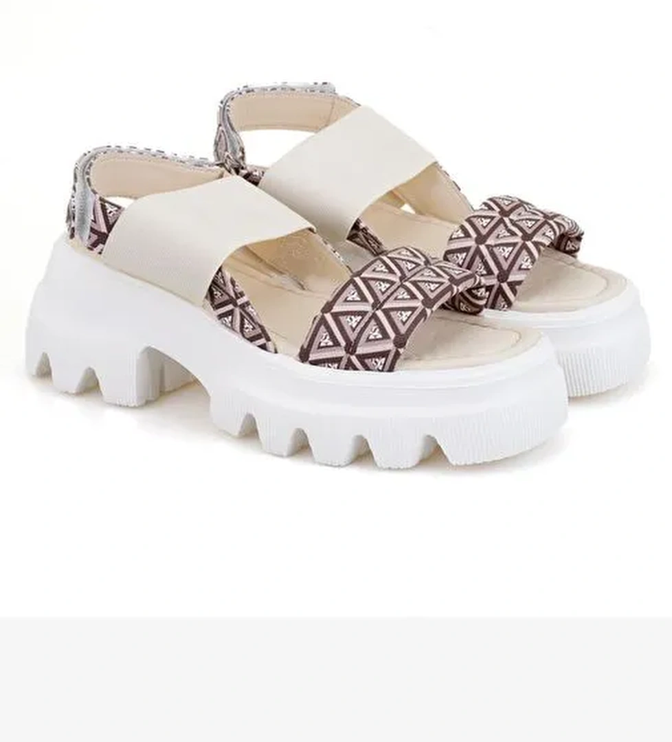 Desa Desa Kadın Bej Monogram Desenli Dolgu Topuklu Sandalet Boyner'de! Bej - 1. görsel