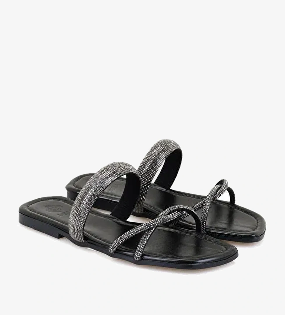 Desa Desa Kadın Siyah Parlak Taş Detaylı Terlik Boyner'de! Siyah - 1. görsel