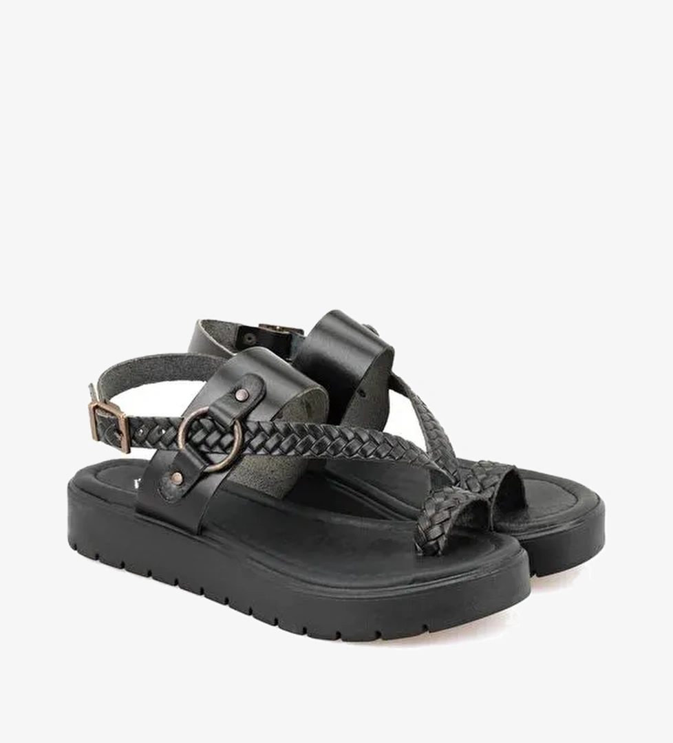 Desa Desa Kadın Siyah Ayarlanabilir Tokalı Deri Sandalet Boyner'de! Siyah - 1. görsel