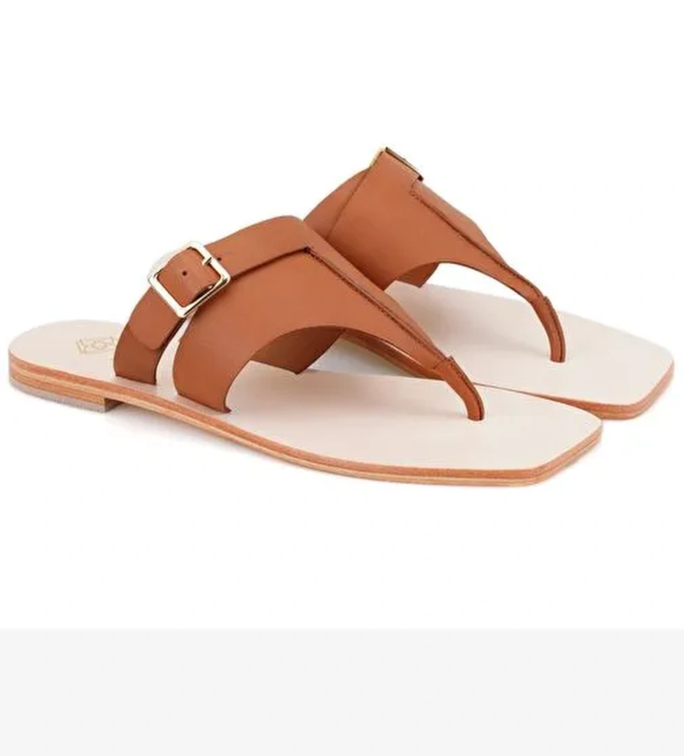 Desa Desa Kahverengi Kadın Kahve Parmak Arası Deri Terlik Boyner'de! Kahverengi - 1. görsel