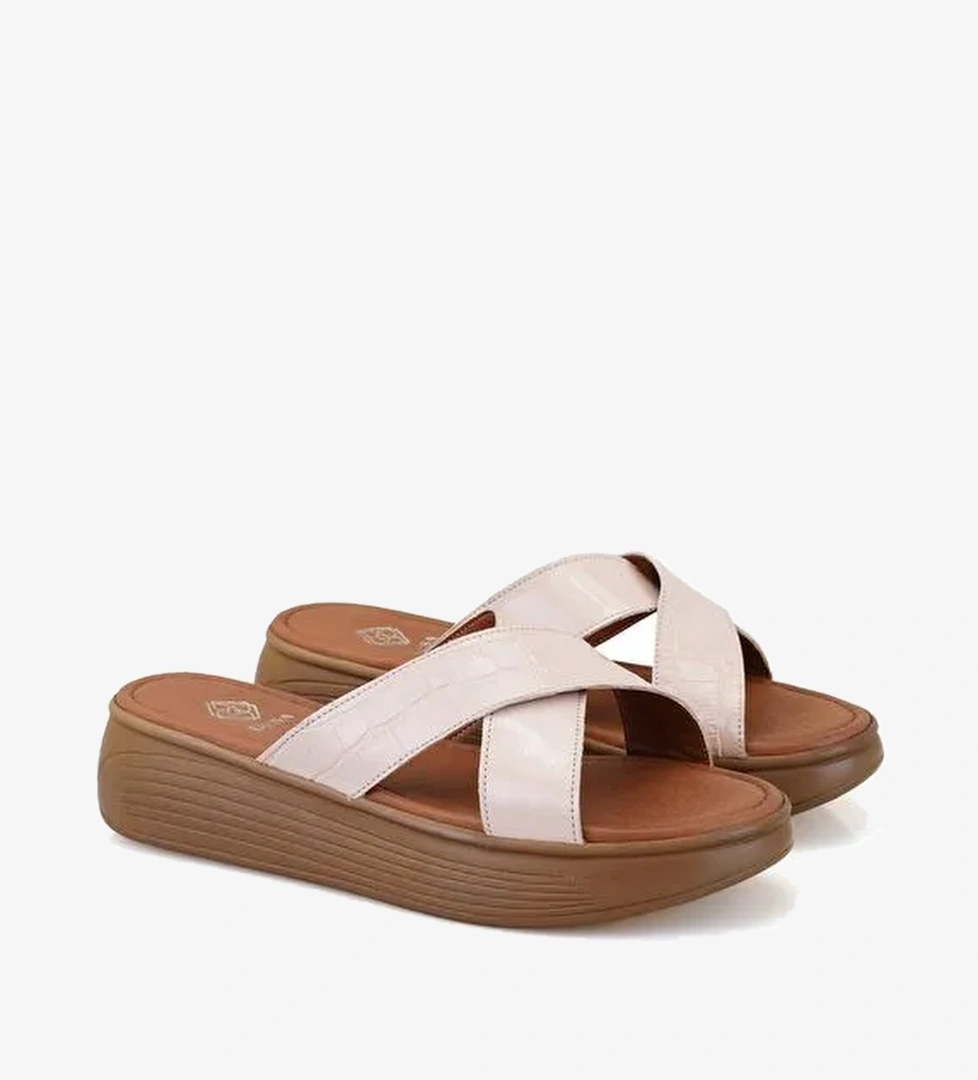 Desa Desa Pembe Kadın Pudra Dolgu Topuklu Deri Terlik Boyner'de! Pembe - 1. görsel