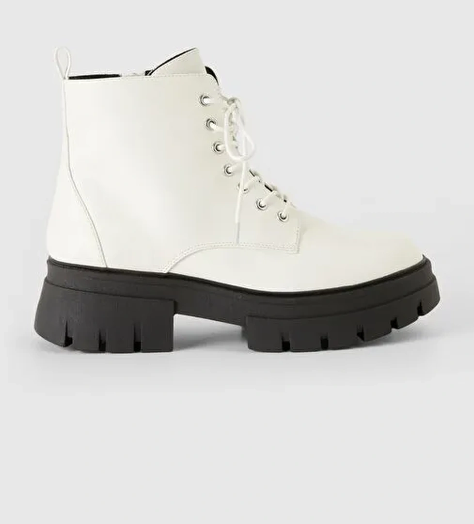 United Colors Of Benetton United Colors Of Benetton Kadın Beyaz Suni Deri Bot Boyner'de! Beyaz - 1. görsel