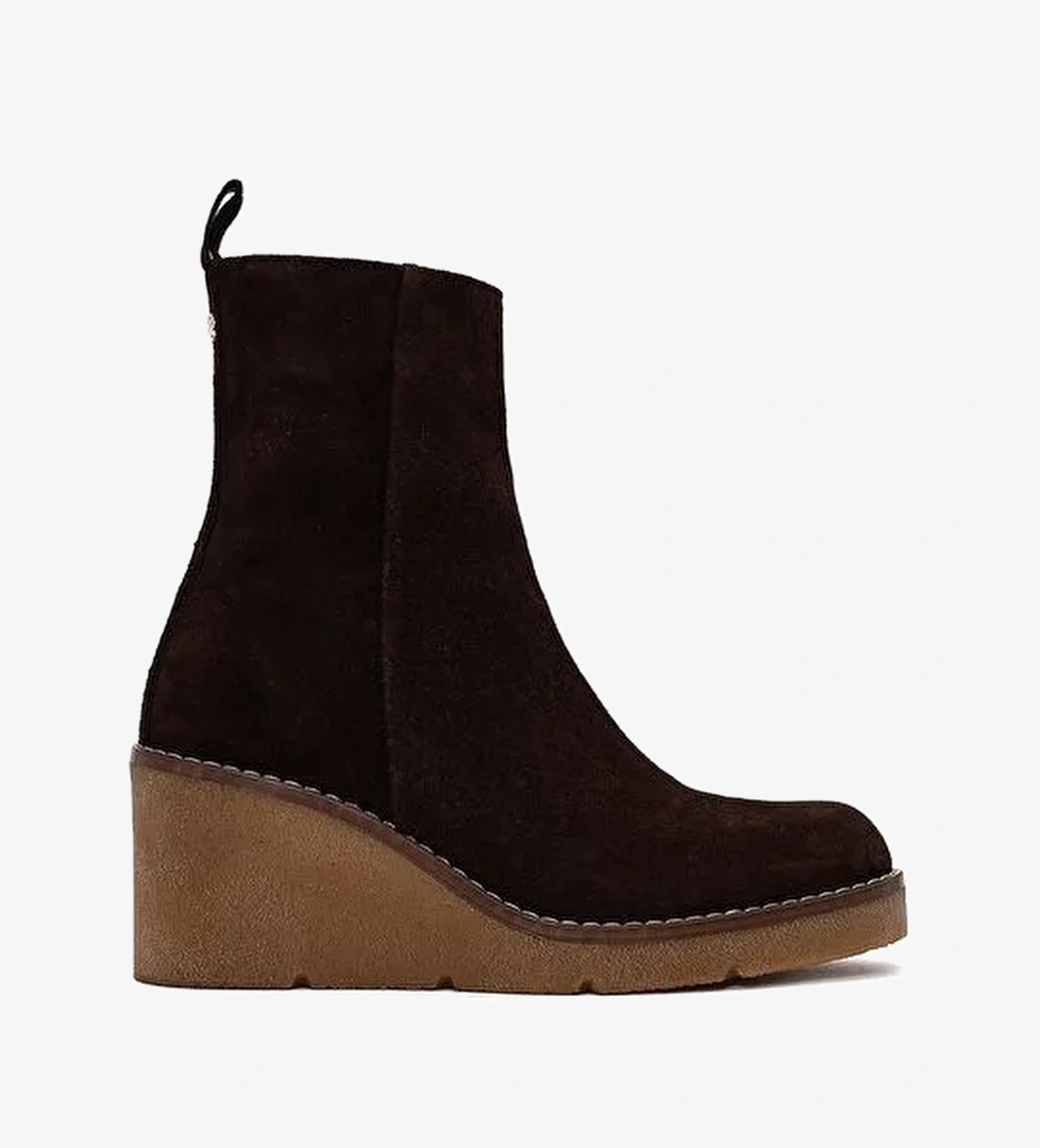 Derimod Derimod Kadın Kahverengi Faermuarlı Dolgu Topuklu Süet Deri Bot 25WFD203510 Boyner'de! Kahverengi - 1. görsel