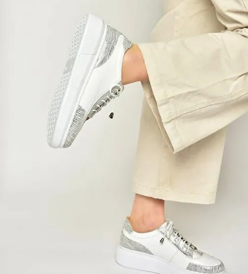 U540702103 Beyaz Hakiki Deri Spor Ayakkabı Sneakers