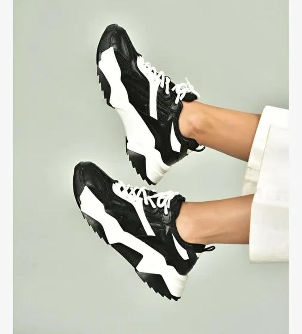V312613509 Siyah/Beyaz Spor Ayakkabı Sneakers