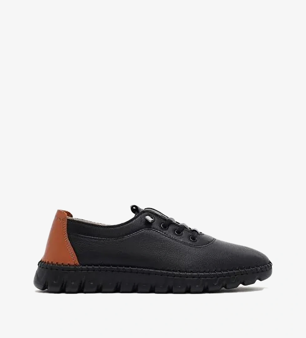 Kadın Siyah Bağcıklı Deri Sneaker 26PFD500418