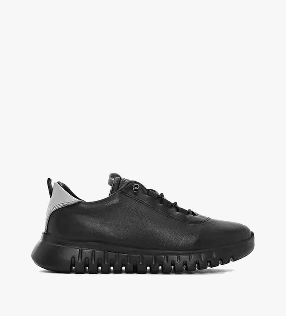 Kadın Siyah Bağcıklı Deri Sneaker 26PFD500718