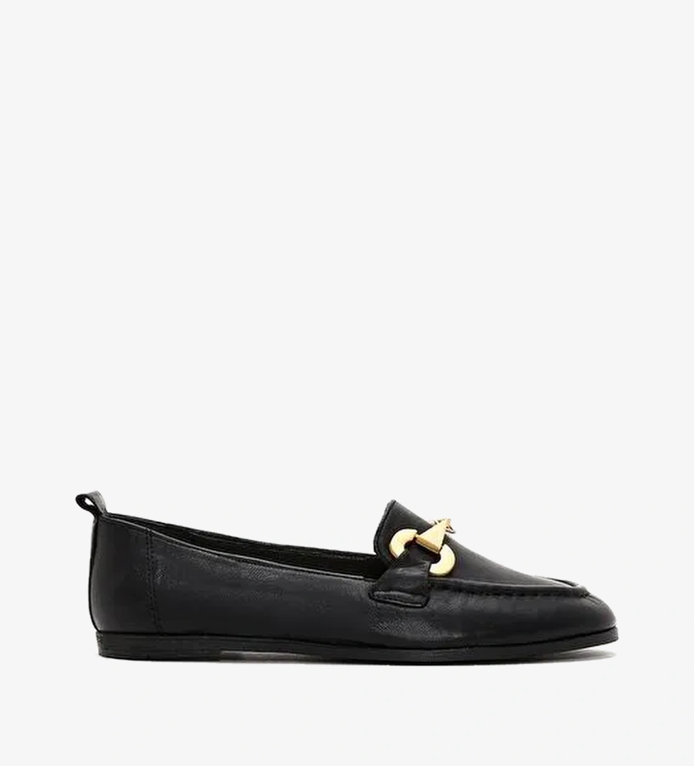 Kadın Siyah Tokalı Deri Maskülen Loafer 26PFD200018