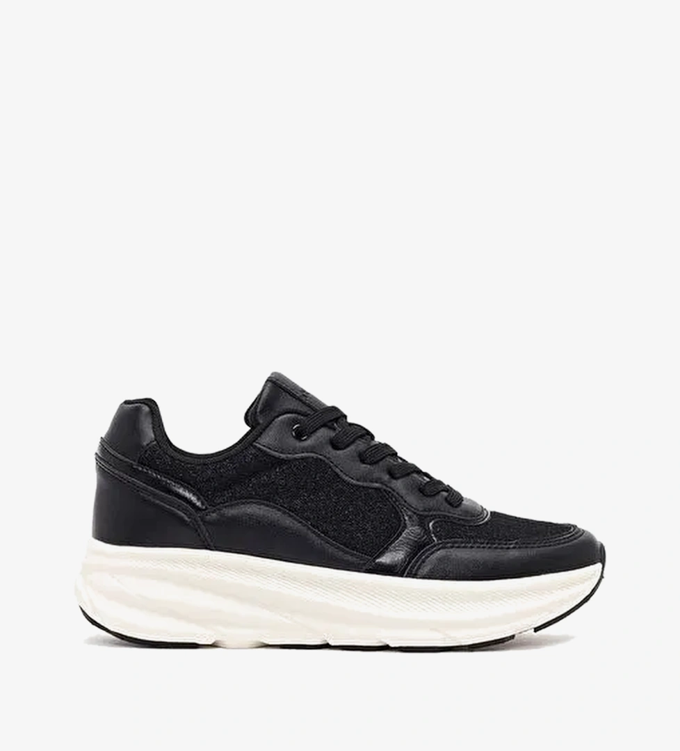 Kadın Siyah Bağcıklı Kalın Tabanlı Sneaker 26PFE457714