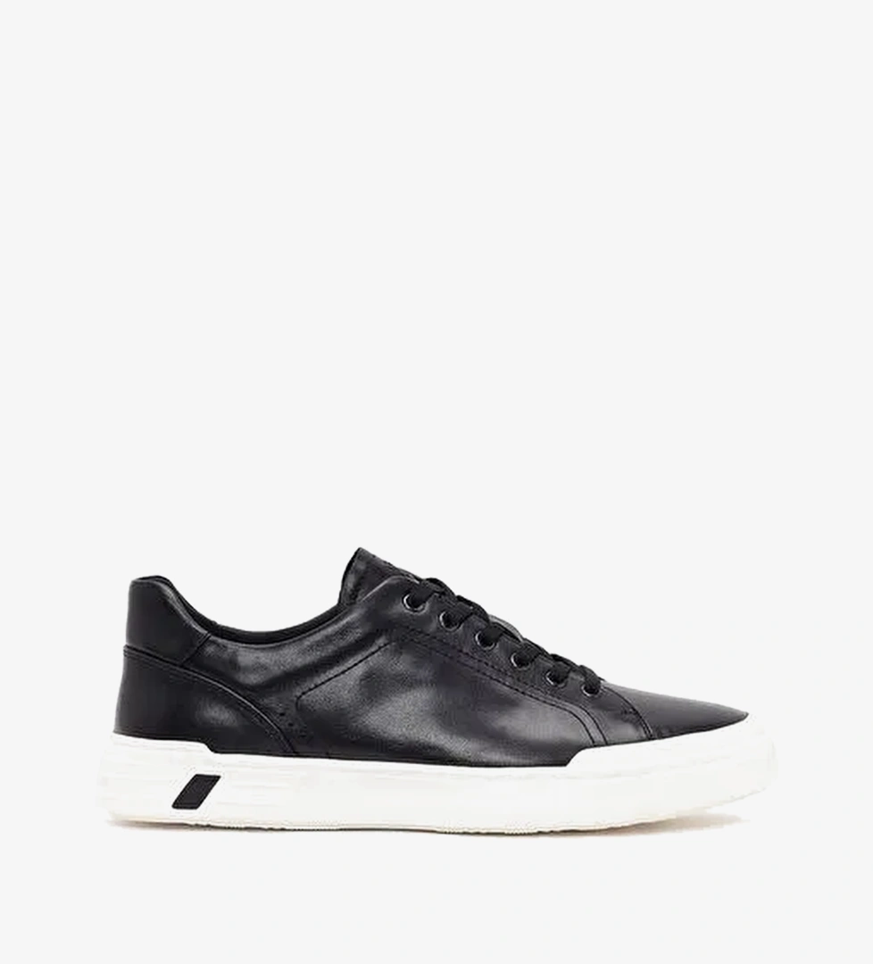 Erkek Siyah Bağcıklı Kalın Tabanlı Deri Sneaker 26SFD699218