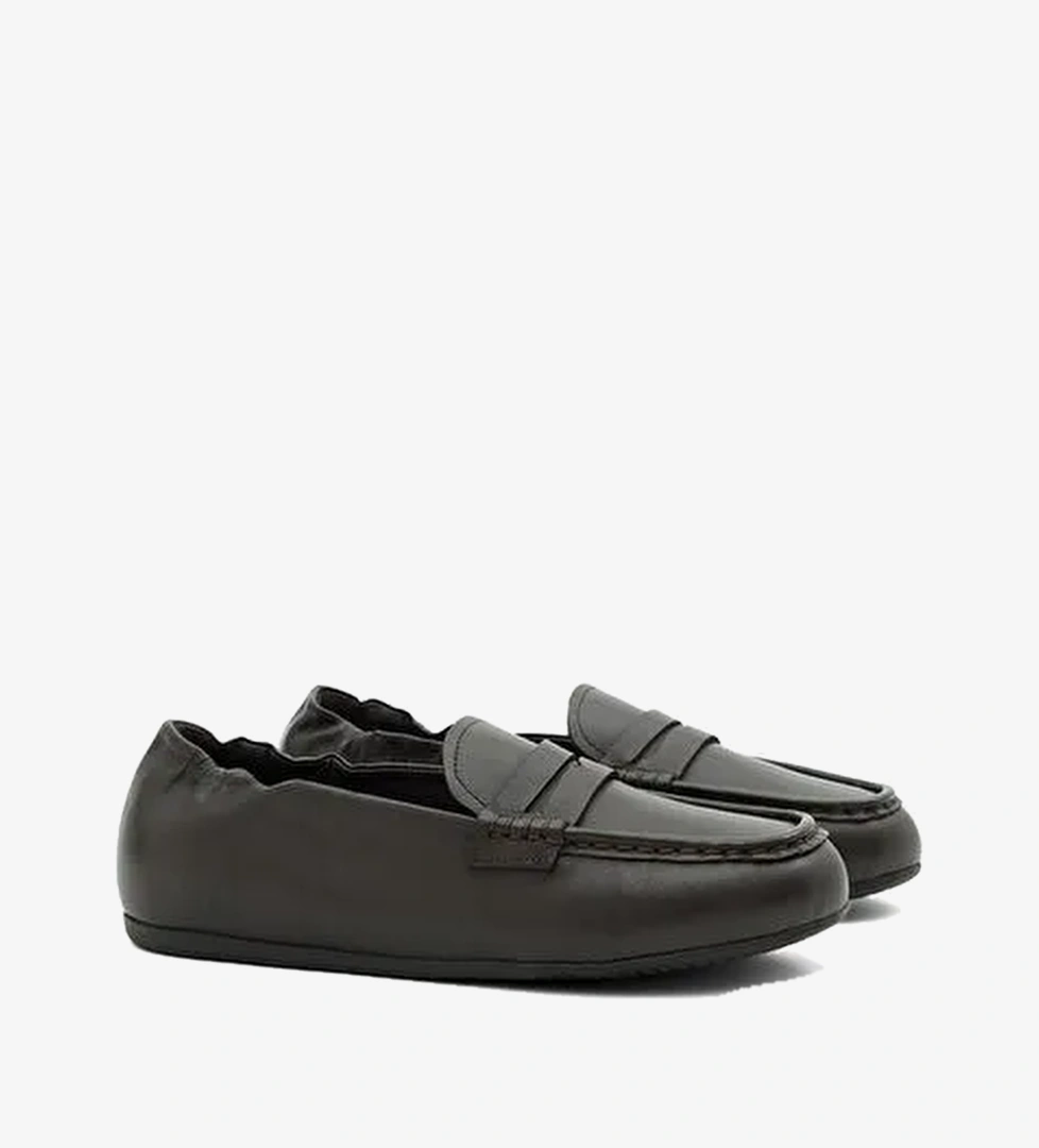 Desa Kahverengi Desa Slip