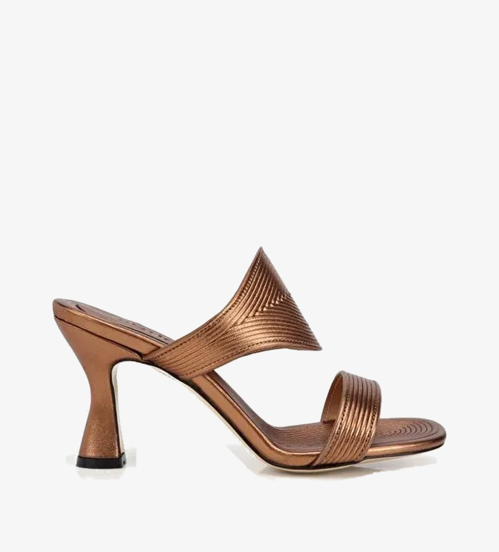 Bronz