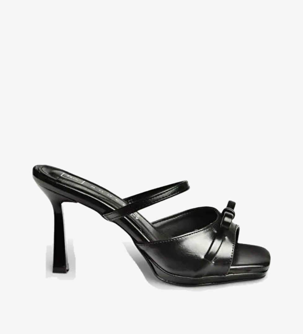Siyah