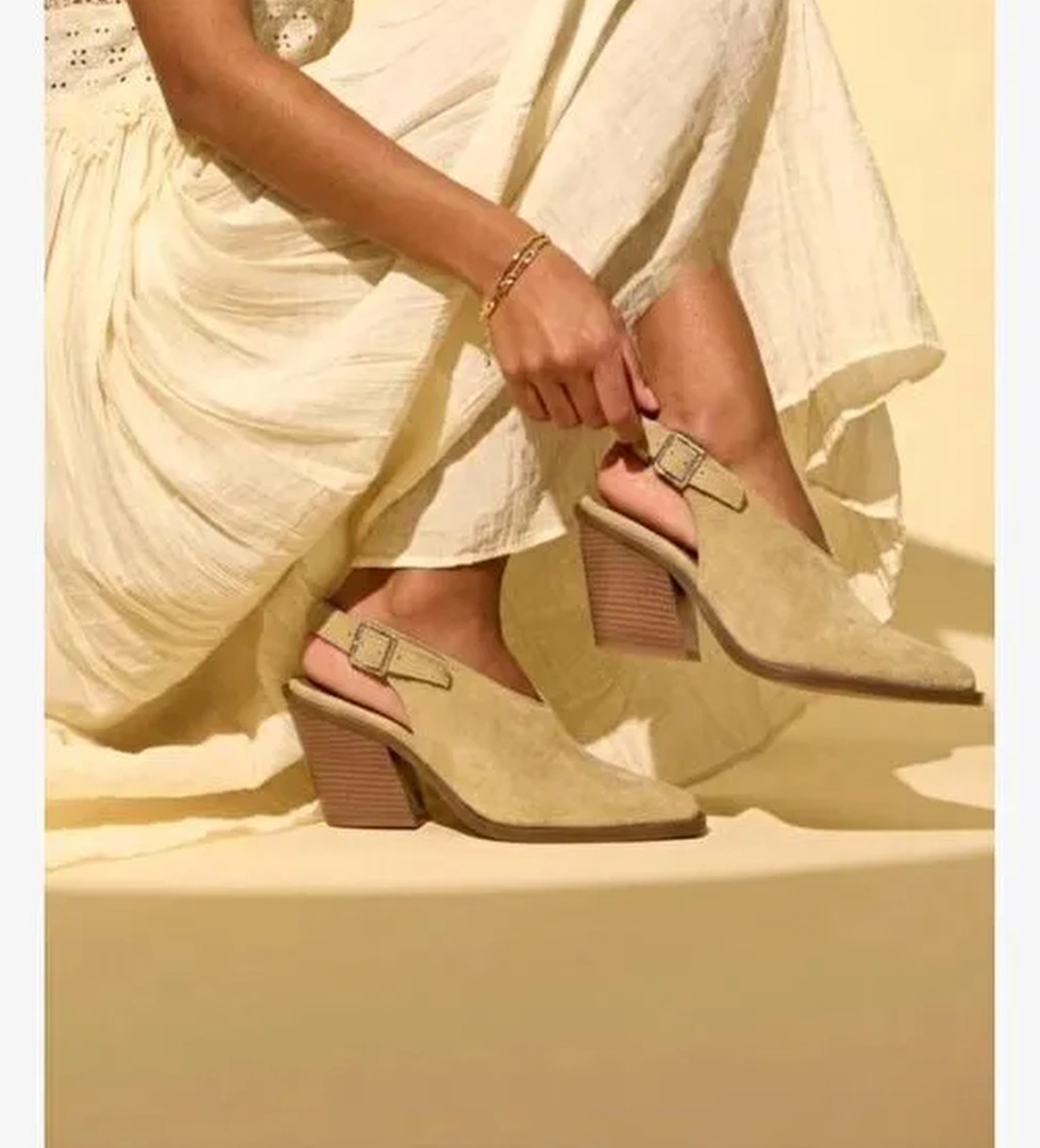 Bej Fox Shoes