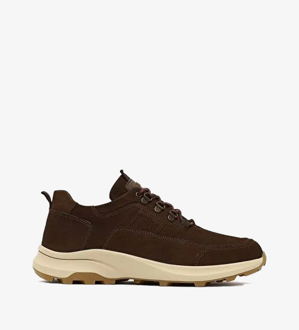 Erkek Kahverengi Bağcıklı Kalın Tabanlı Nubuk Deri Casual Sneaker WM700005DN