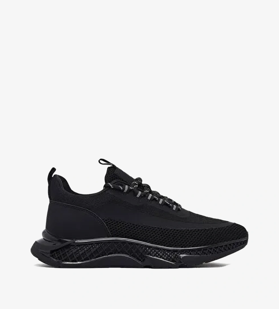 Derimod Zero Erkek Siyah Kalın Tabanlı Bağcıklı Kumaş Sneaker WM68002155