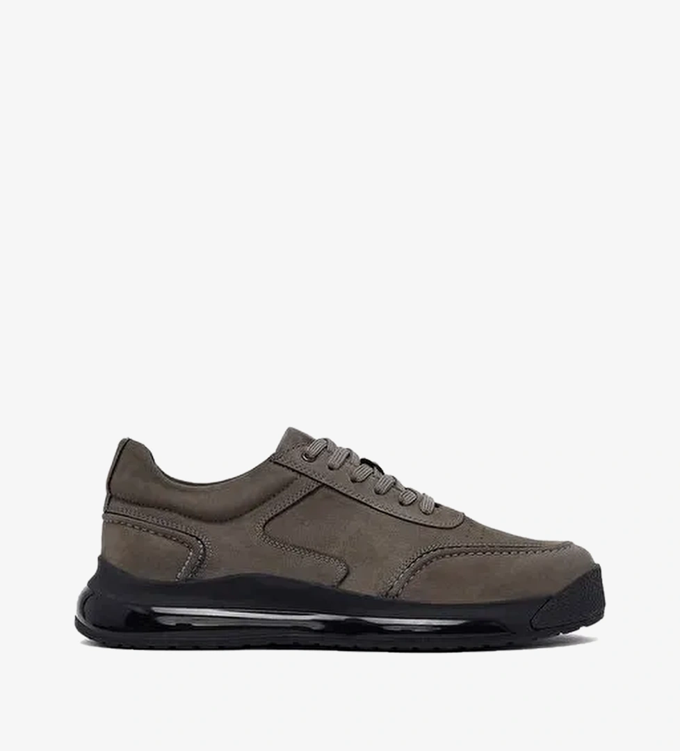 Erkek Gri Bağcıklı Kalın Tabanlı Nubuk Deri Sneaker WM740006DN