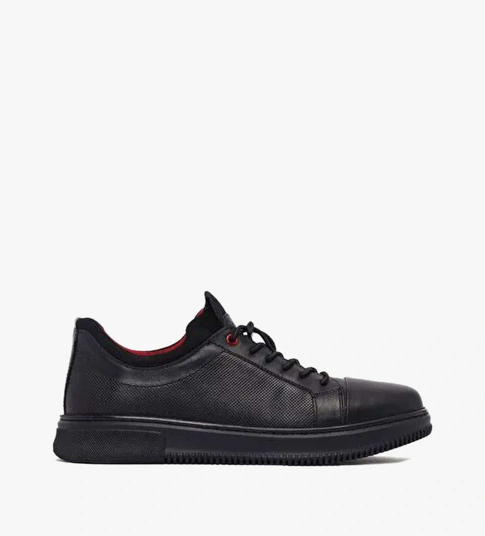 Erkek Siyah Bağcıklı Deri Sneaker WM720004DB