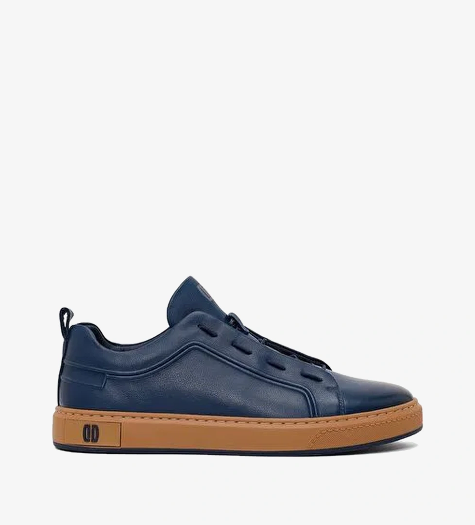 Erkek Lacivert Bağcıklı Deri Sneaker WM680002DV