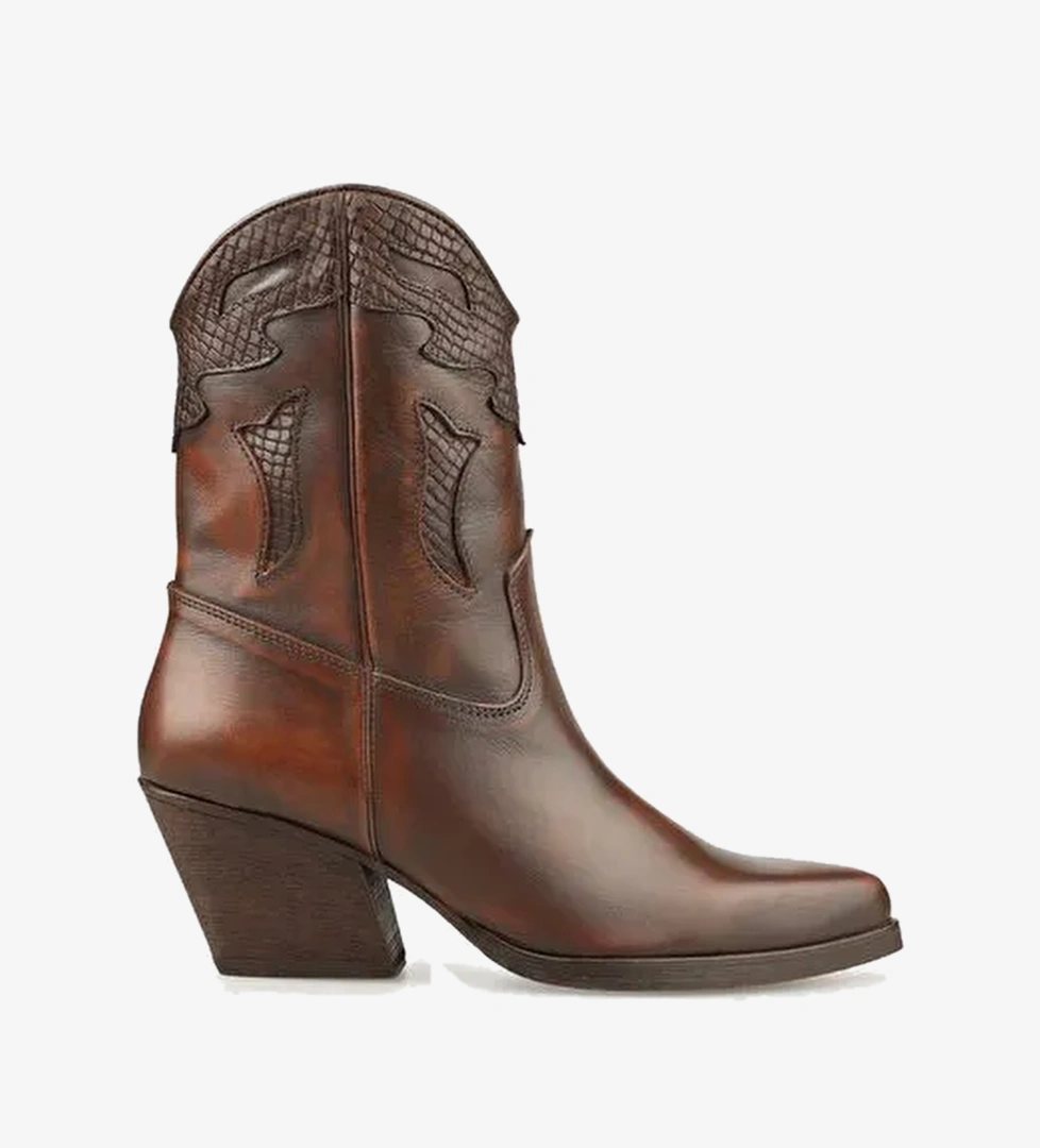 Elle Western