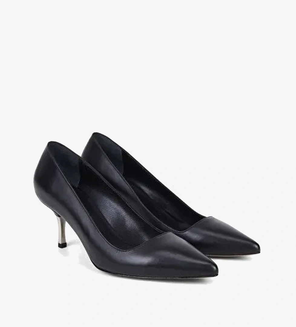 Kadın Siyah Sivri Burunlu Metal Topuklu Deri Stiletto