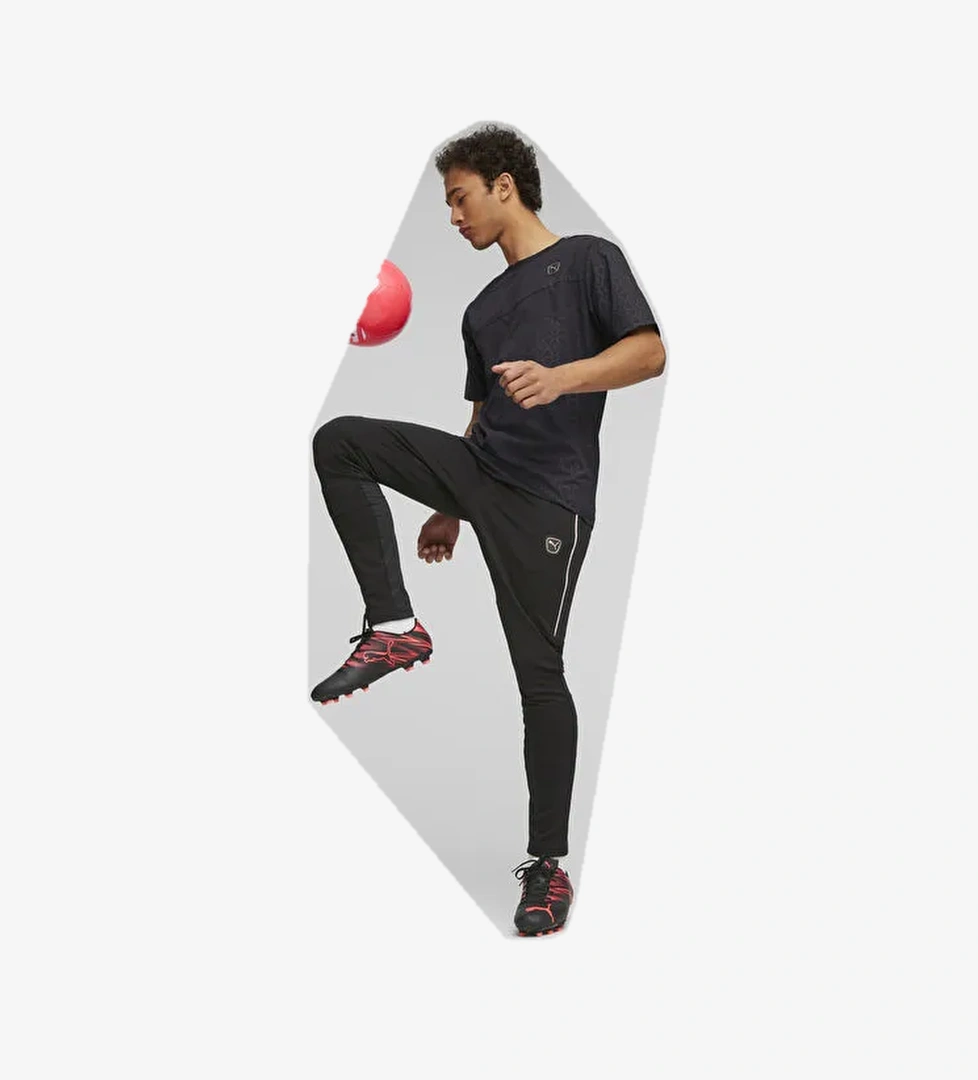 Puma Puma 10747703 ATTACANTO FG/AG Siyah Erkek Krampon model görseli