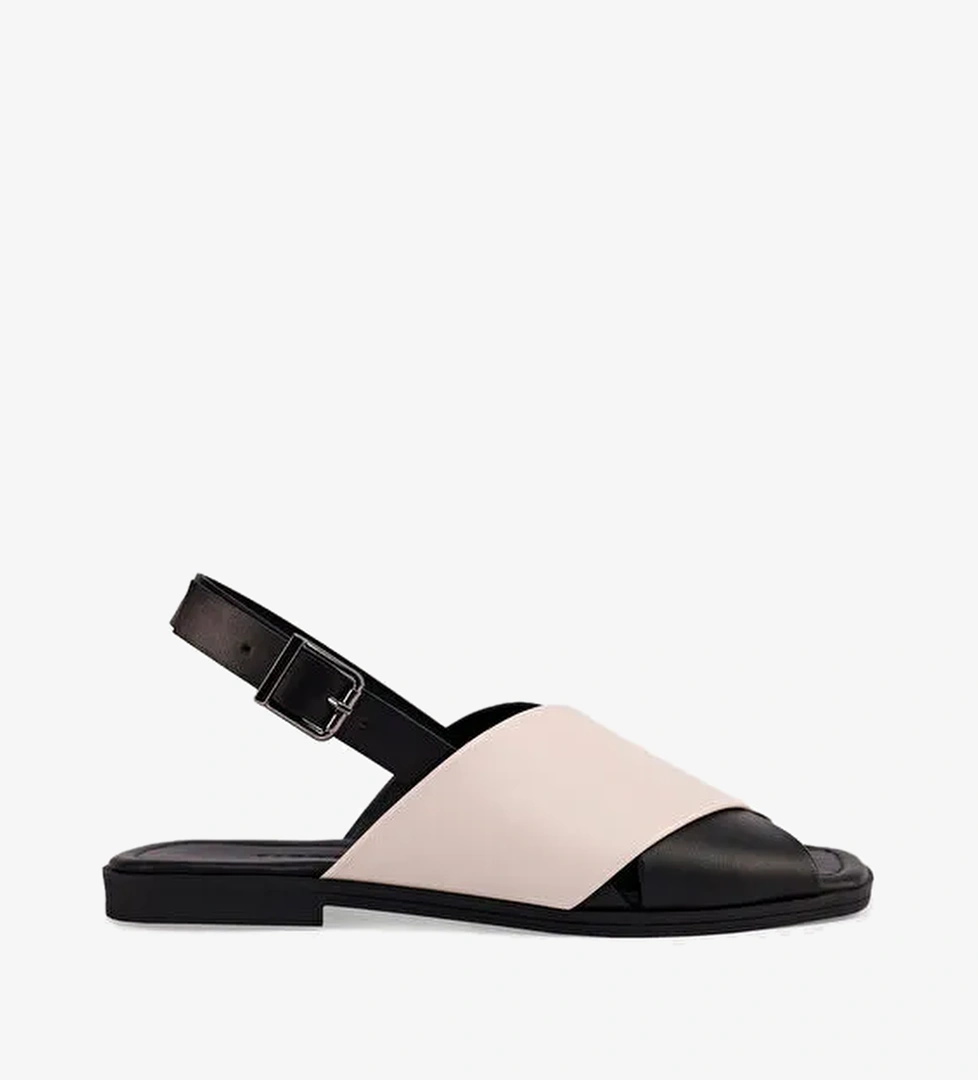 Yargıcı Siyah - Beyaz Kadın Deri Sandalet 24YKAY4583X - Görsel 1