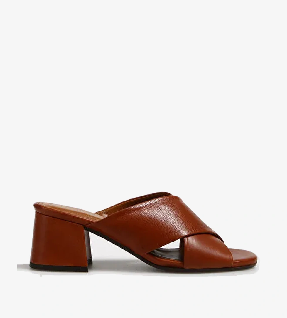 Yargıcı Taba Kadın Süet Terlik 24YKAY4596X - Görsel 1