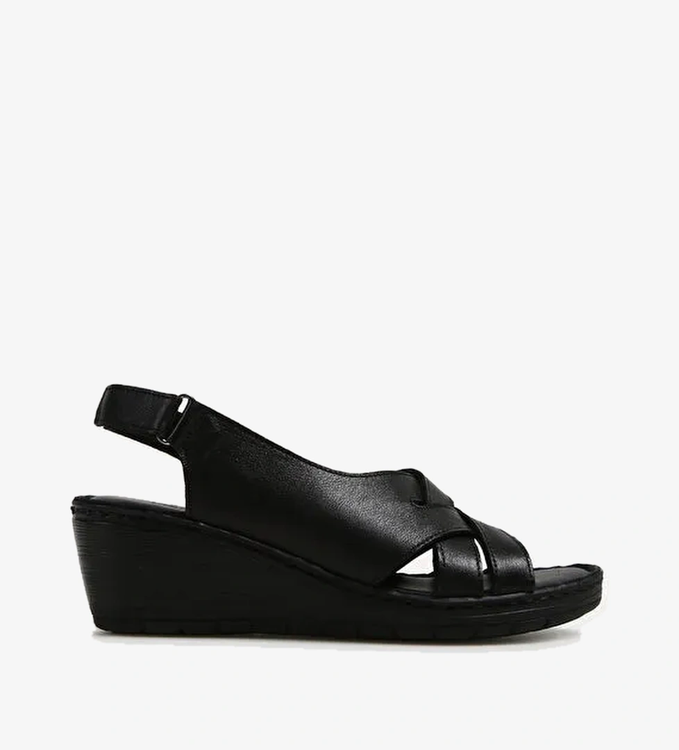 Pierre Cardin Siyah Kadın Deri Sandalet PC-5125