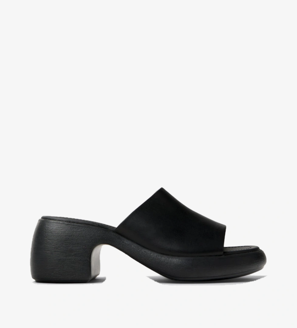 Thelma Sandal