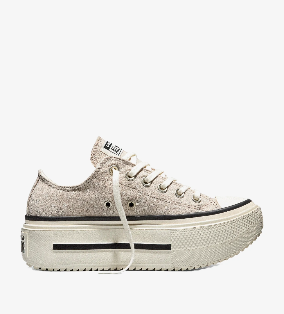 Bej Converse Chuck Taylor