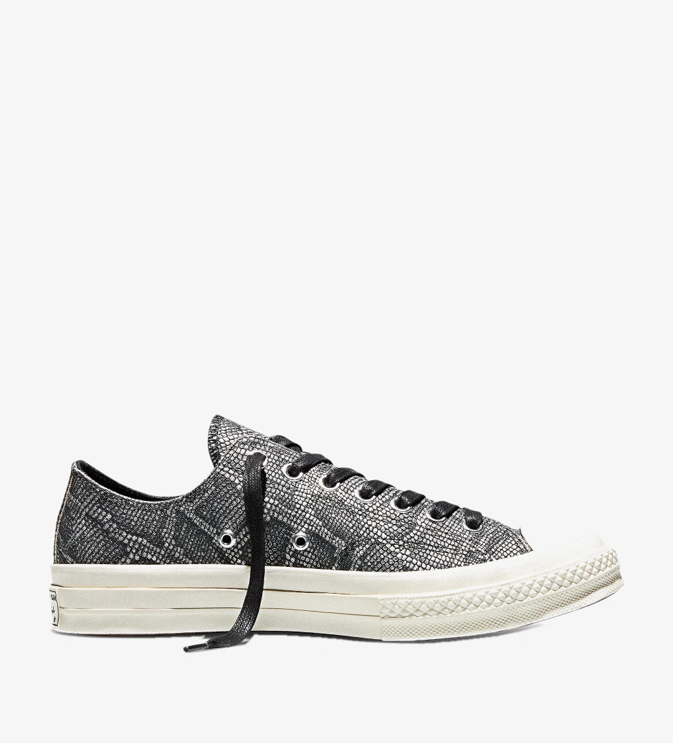 Gri Converse Chuck