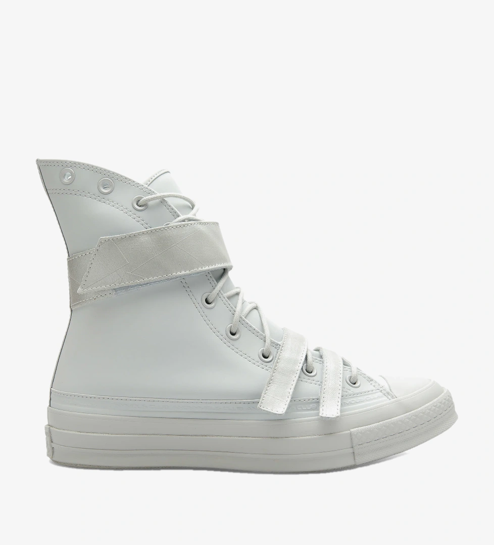 Converse Gri Converse X Anonymous