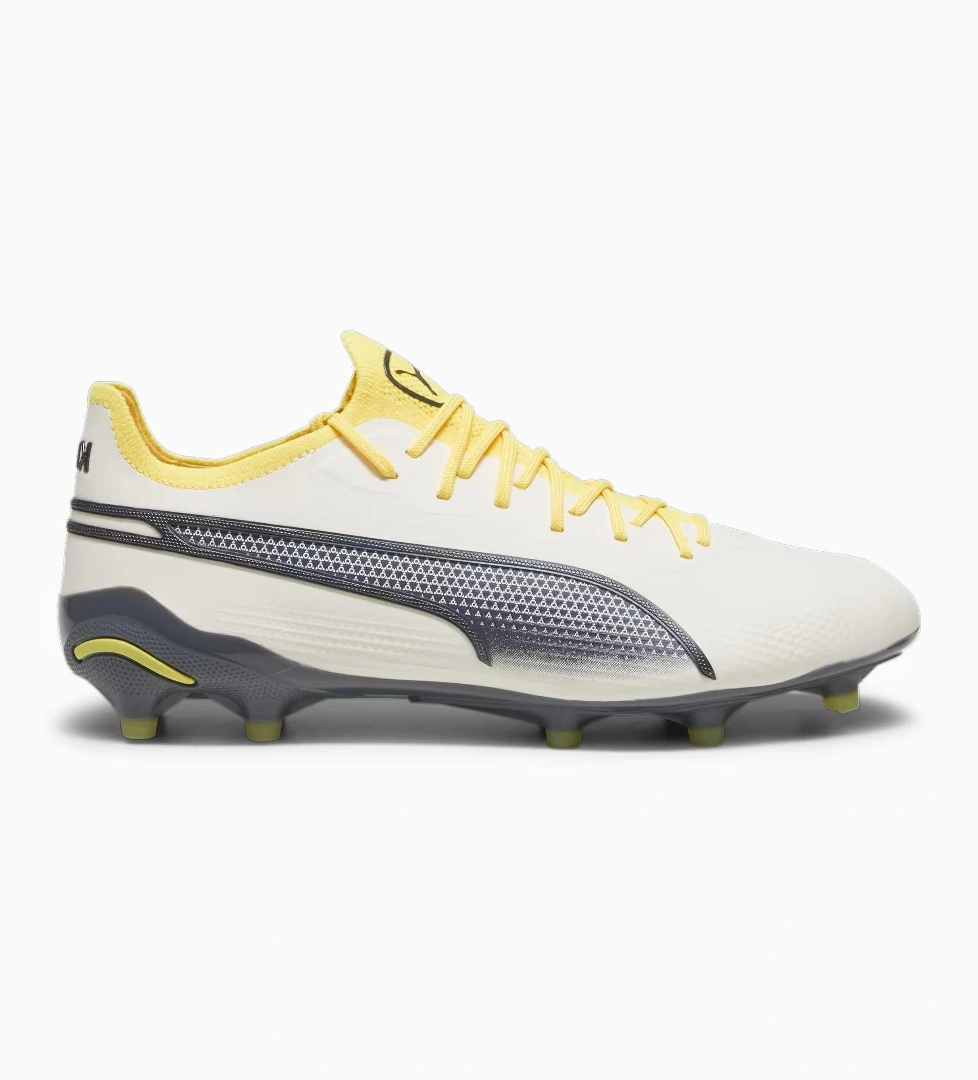 Puma Puma King Ultimate FG Erkek Krampon model görseli