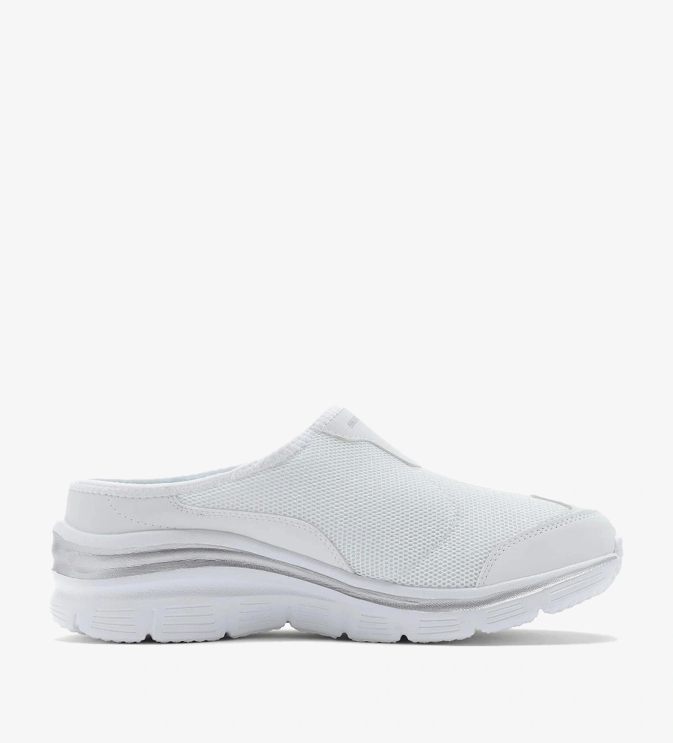 Skechers Skechers Beyaz Fashion Fit Kadın Terlik Dalkılıç Spor'da! Beyaz - 1. görsel