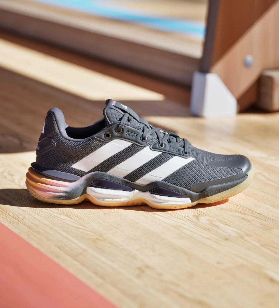 adidas Stabil 16 Indoor Kadın Antrenman Ayakkabısı - Görsel 1