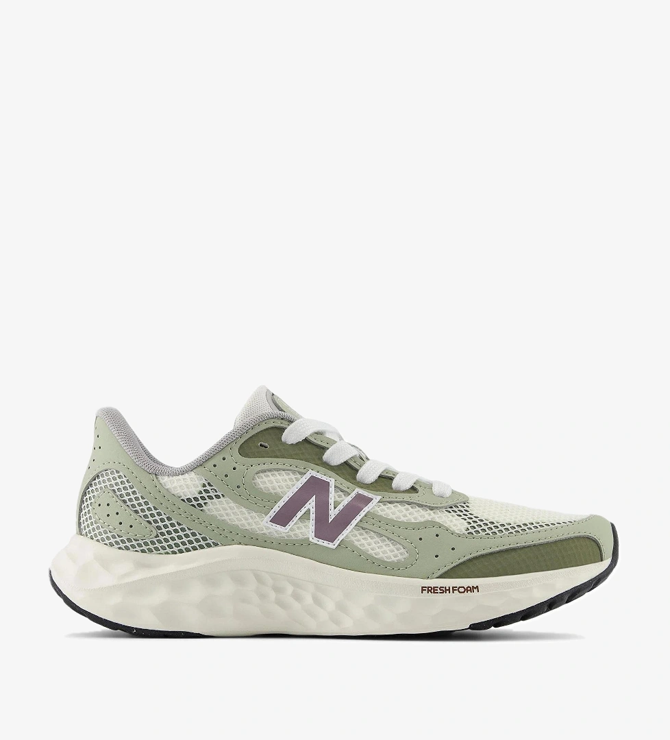 New Balance Arishi V4 Kadın Koşu Ayakkabısı - Görsel 1