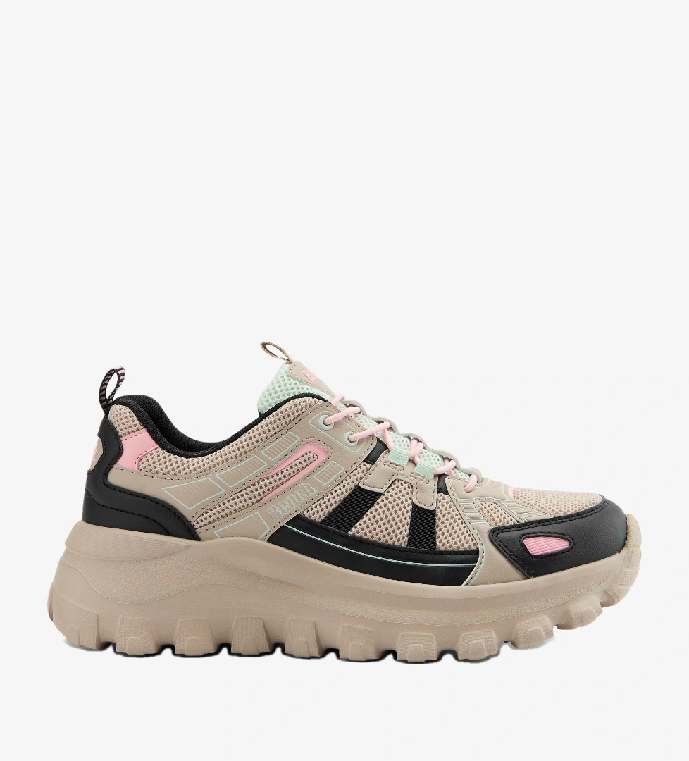 Sneaker
