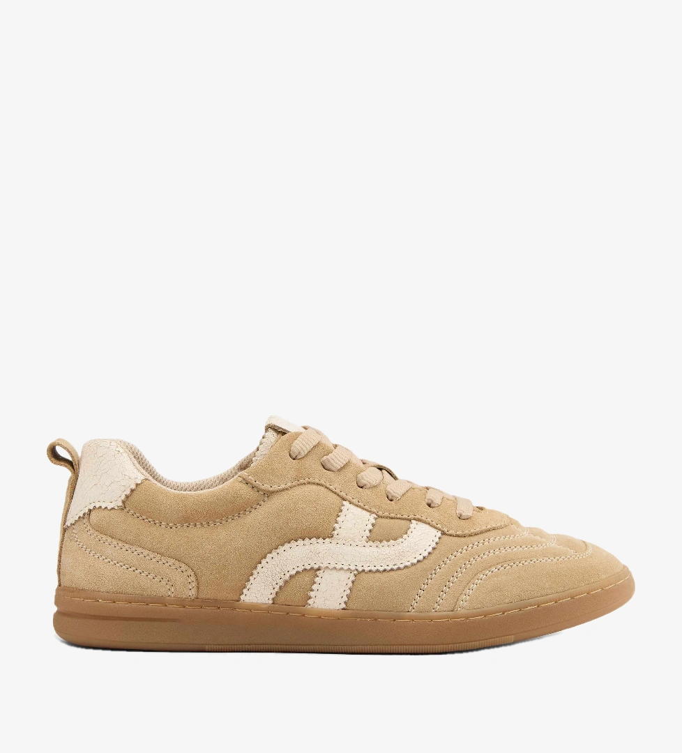 Sneaker