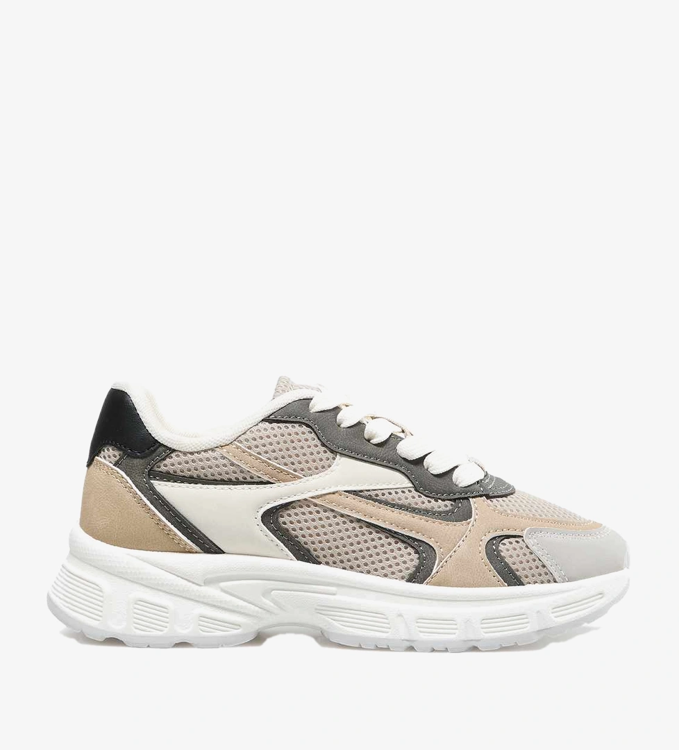 Sneaker