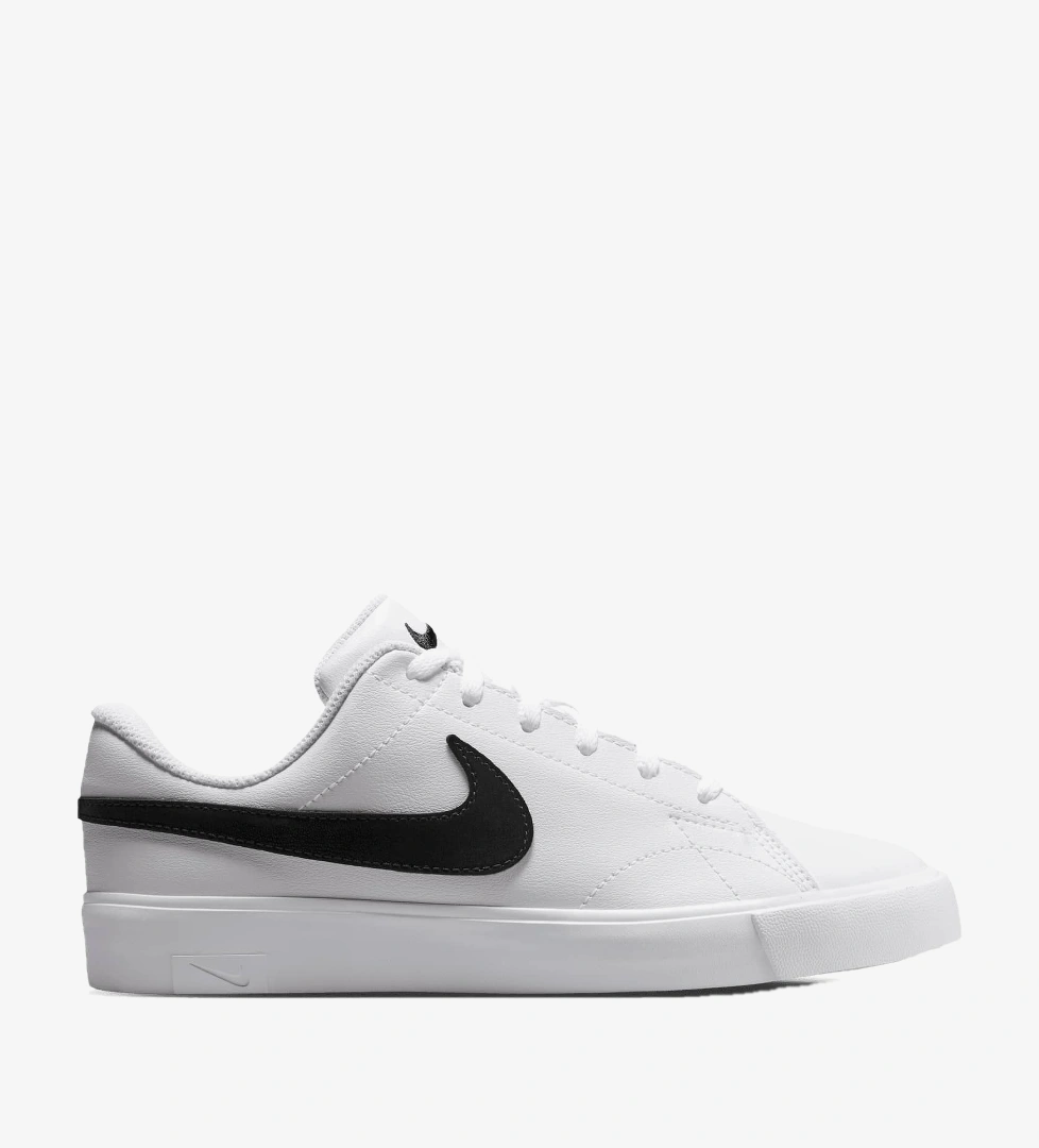 Beyaz Nike Essential