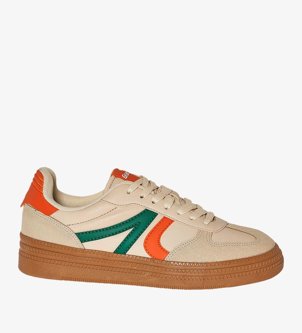 Sneaker