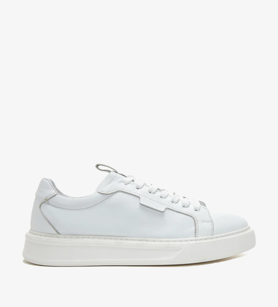 Erkek Beyaz Bağcıklı Kalın Tabanlı Deri Sneaker